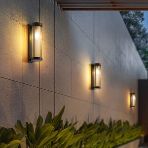 TY420 Cylindrical Metal/Glass Solar Waterproof Outdoor Wall Lamp, Black